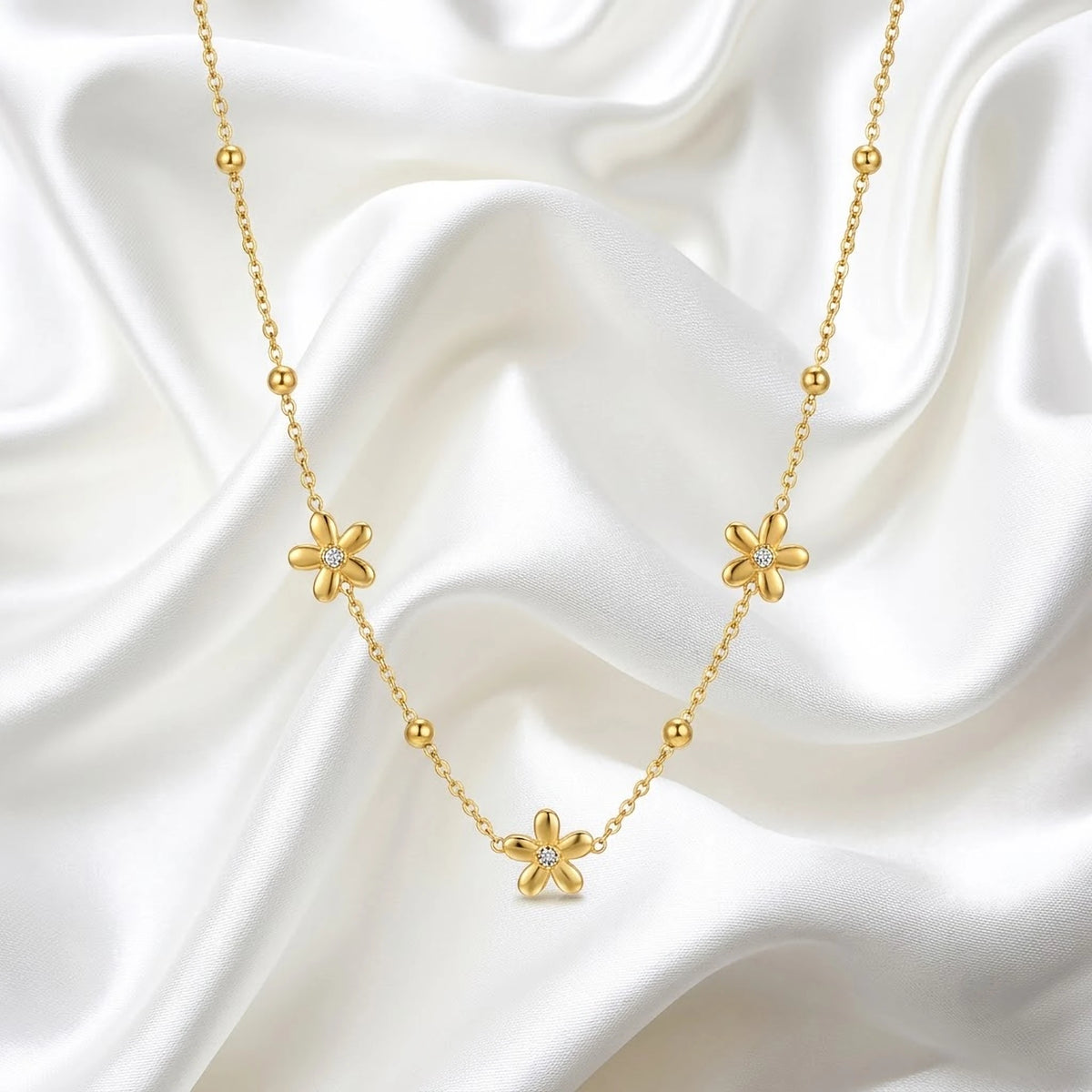 Golden Daisy Trio Station Chain