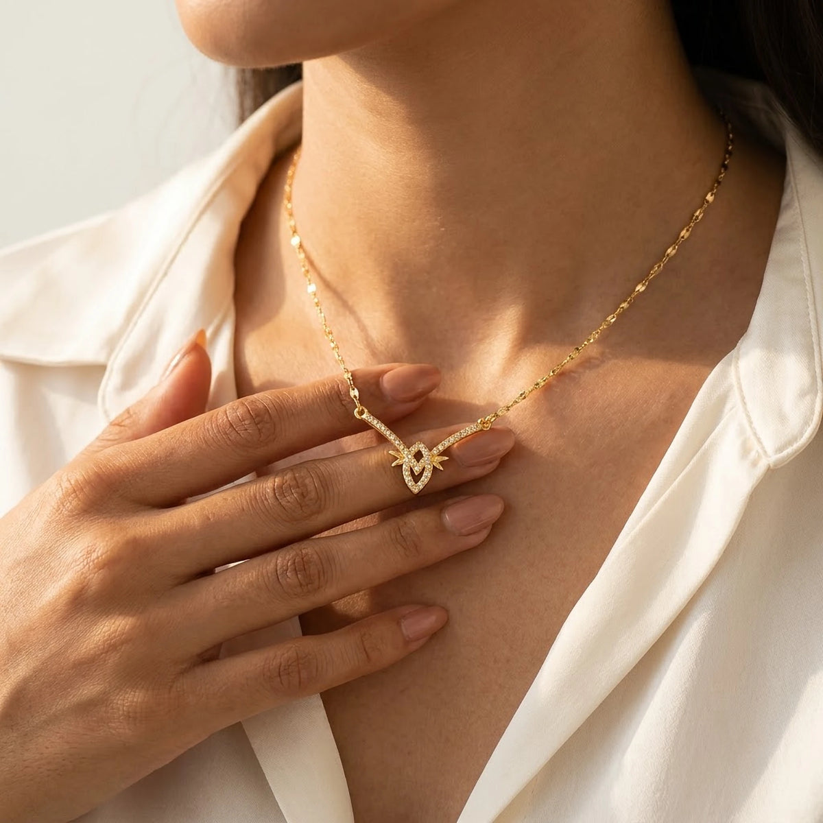 Regal V CZ Pendant Shimmer Chain