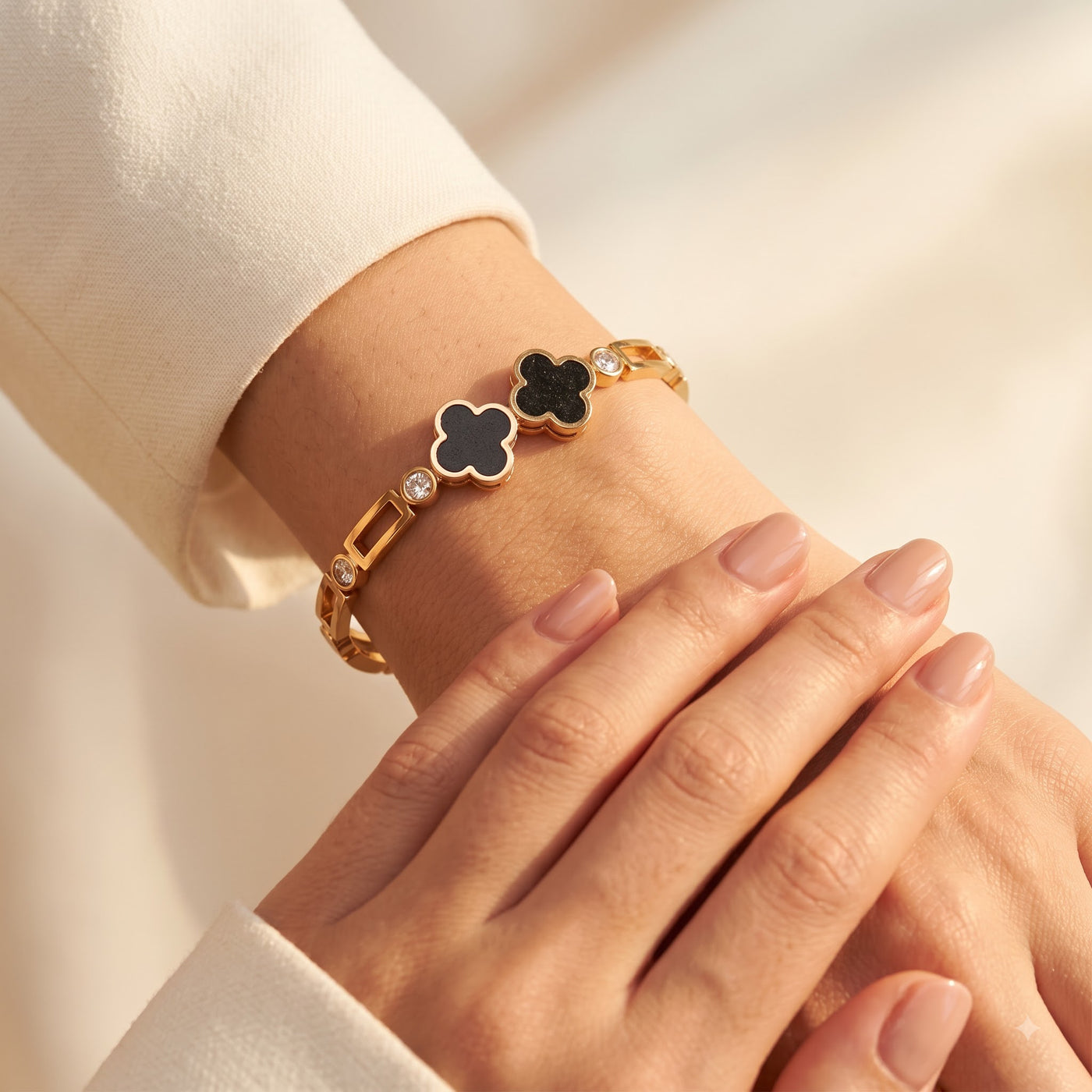 Chic Black Clover Openwork Link Bracelet with CZ Crystals - Image 4