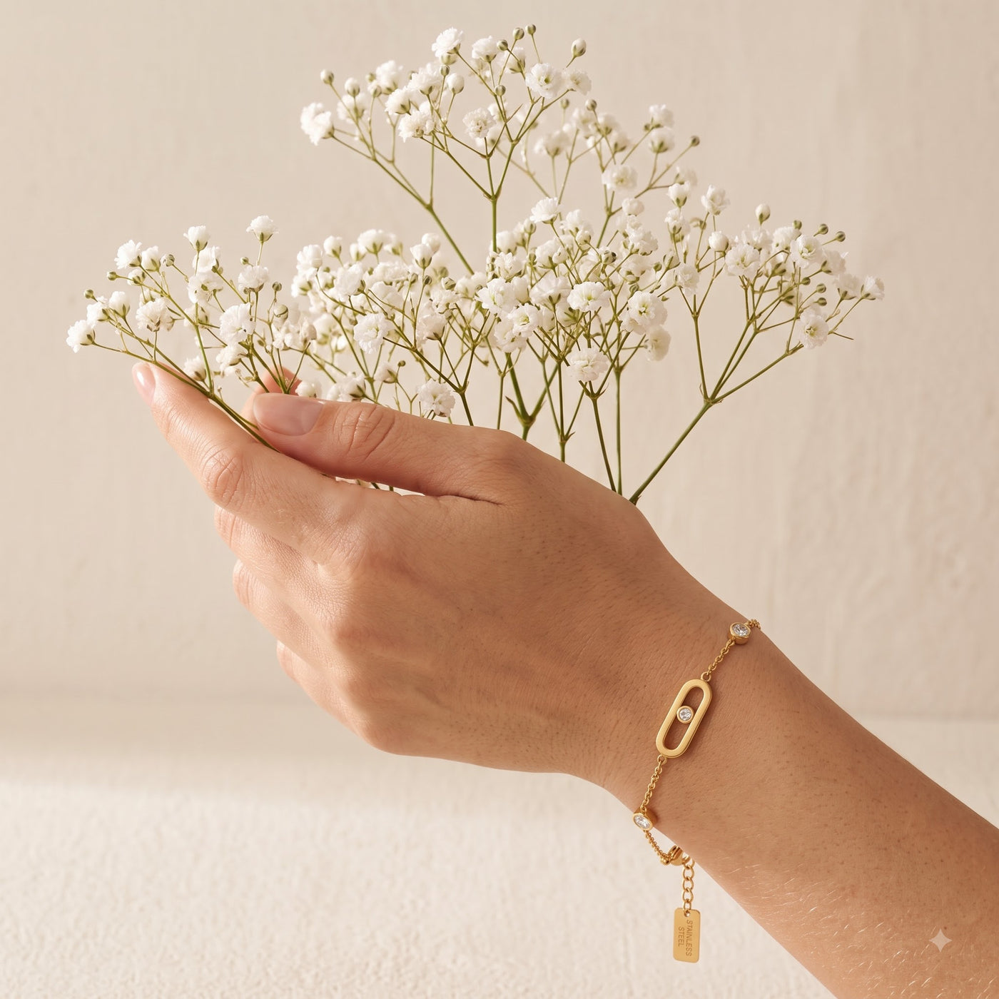 Minimalist Golden Move Oval Frame Floating Crystal Station Bracelet - Image 3